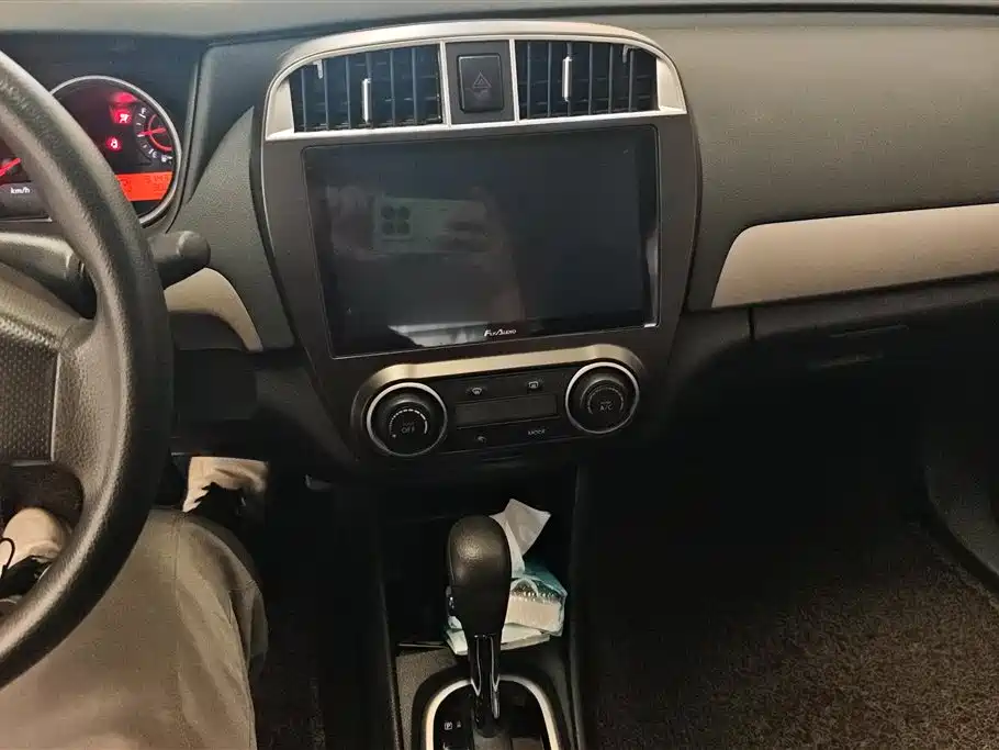 Nissan Sylphy 2019 — фото 13