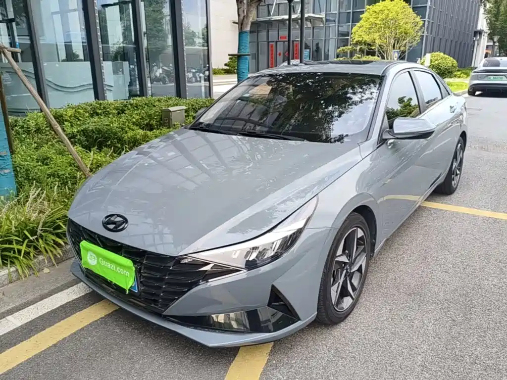 Hyundai Elantra 2021