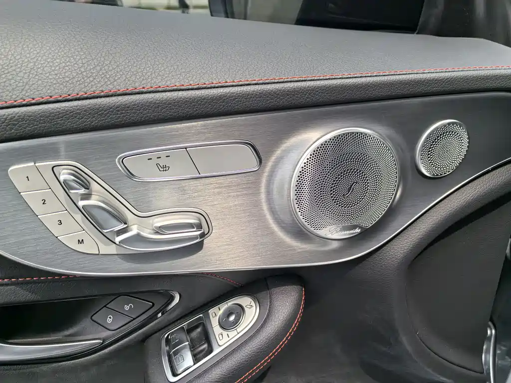 Mercedes-Benz C-Class 2022 — фото 10