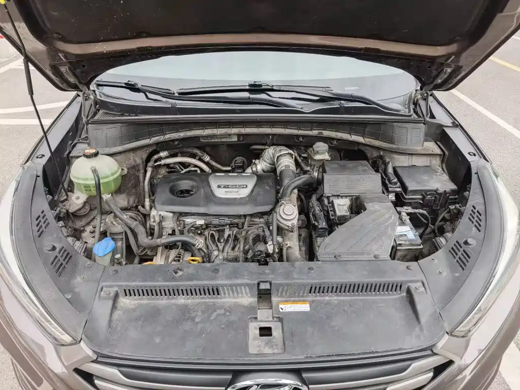 Hyundai Tucson 2015 — фото 28
