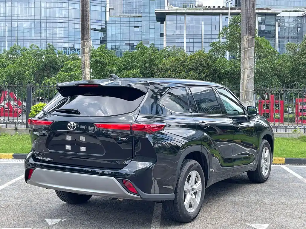 Toyota Highlander 2026 — фото 12