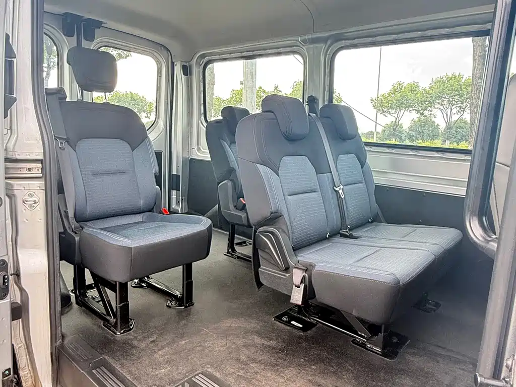 Ford E-Transit 2023 — фото 8