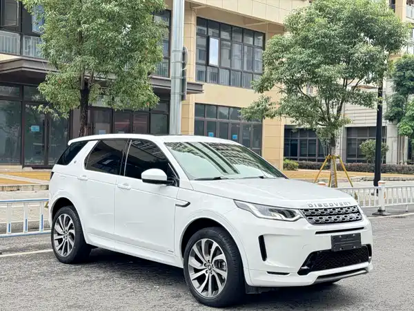 Land Rover Discovery Sport 2021