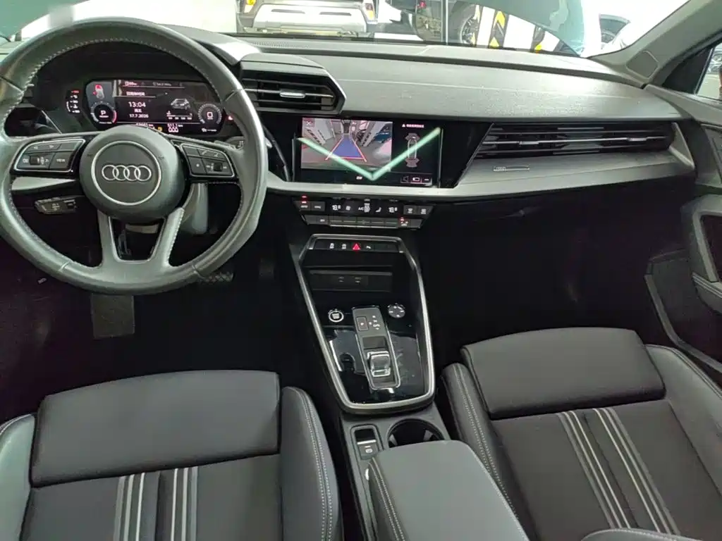 Audi A3 2021 — фото 10