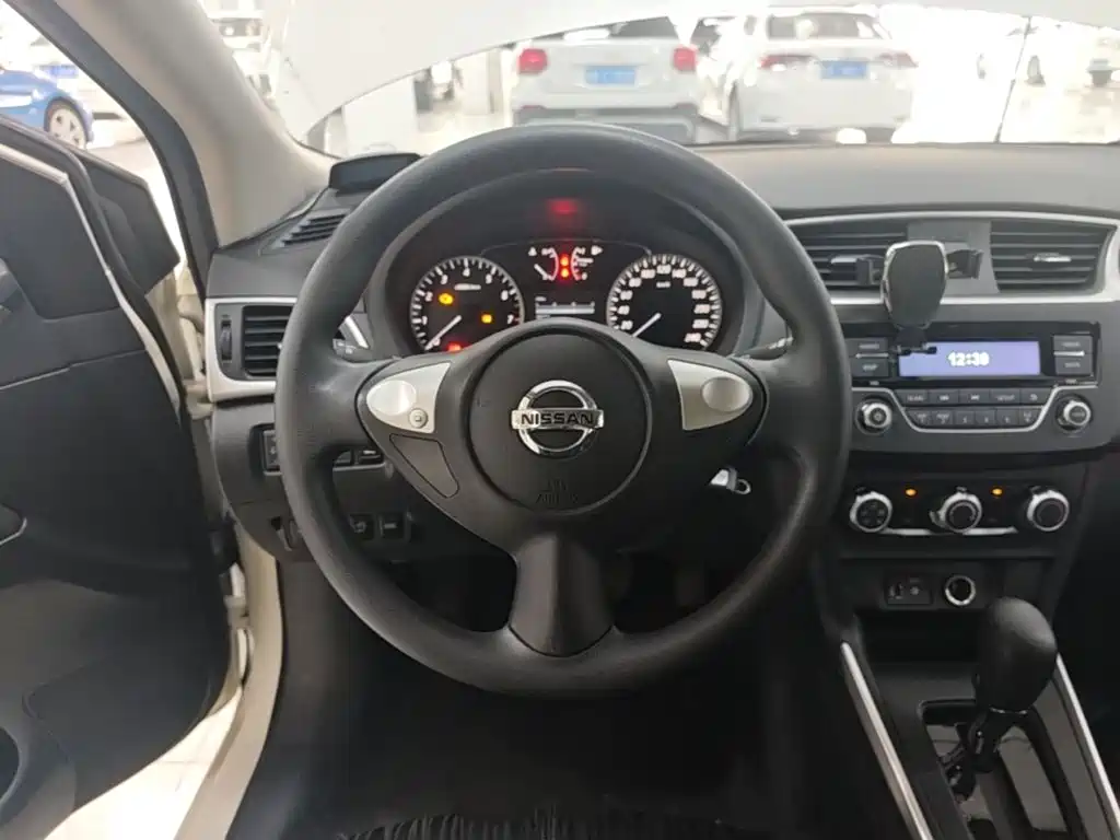 Nissan Sylphy 2023 — фото 11