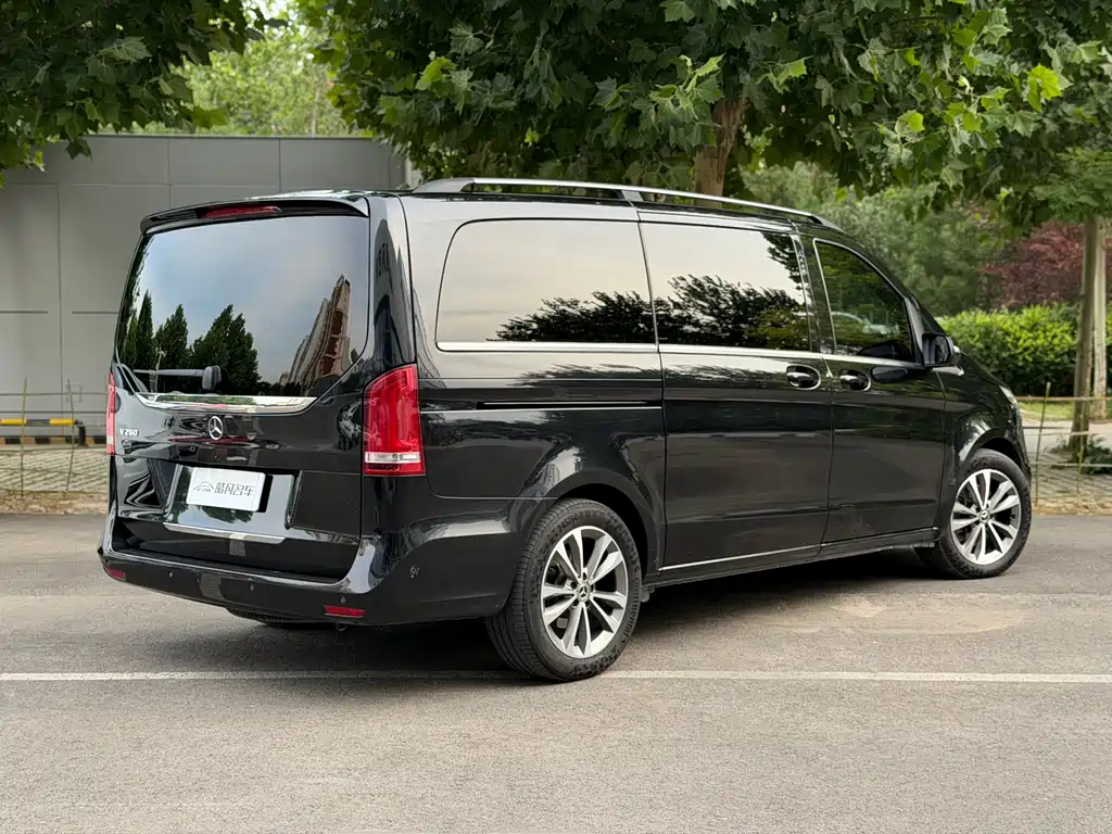 Mercedes-Benz V-Class 2022