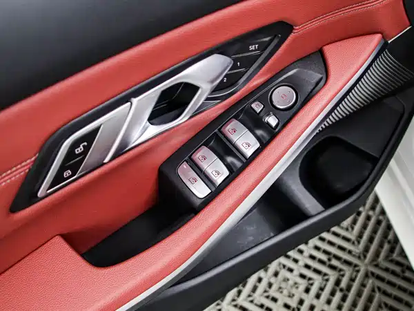 BMW 3 Series 2023