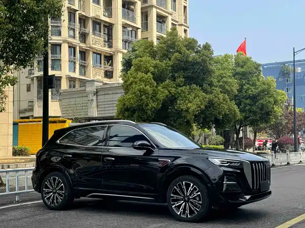 Hongqi HS5 2023