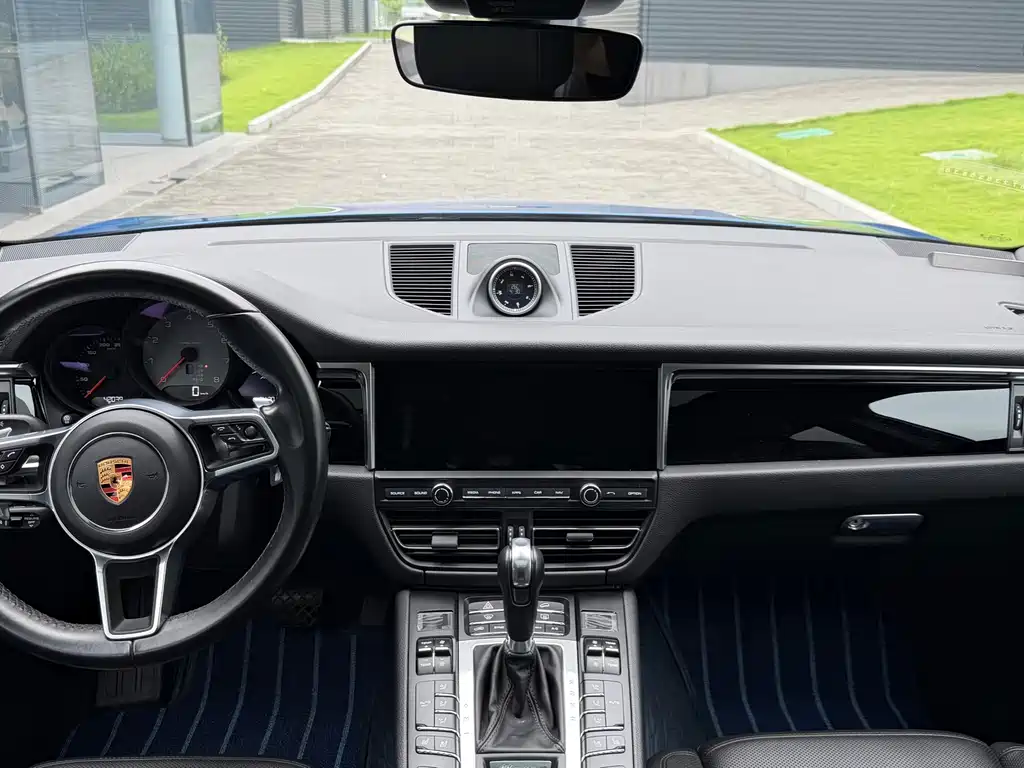 Porsche Macan 2020 — фото 12