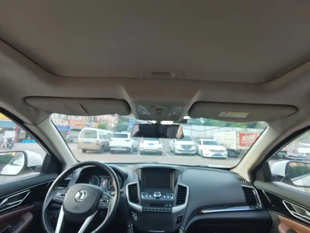 Dongfeng Fengshen AX7 2018 — фото 14