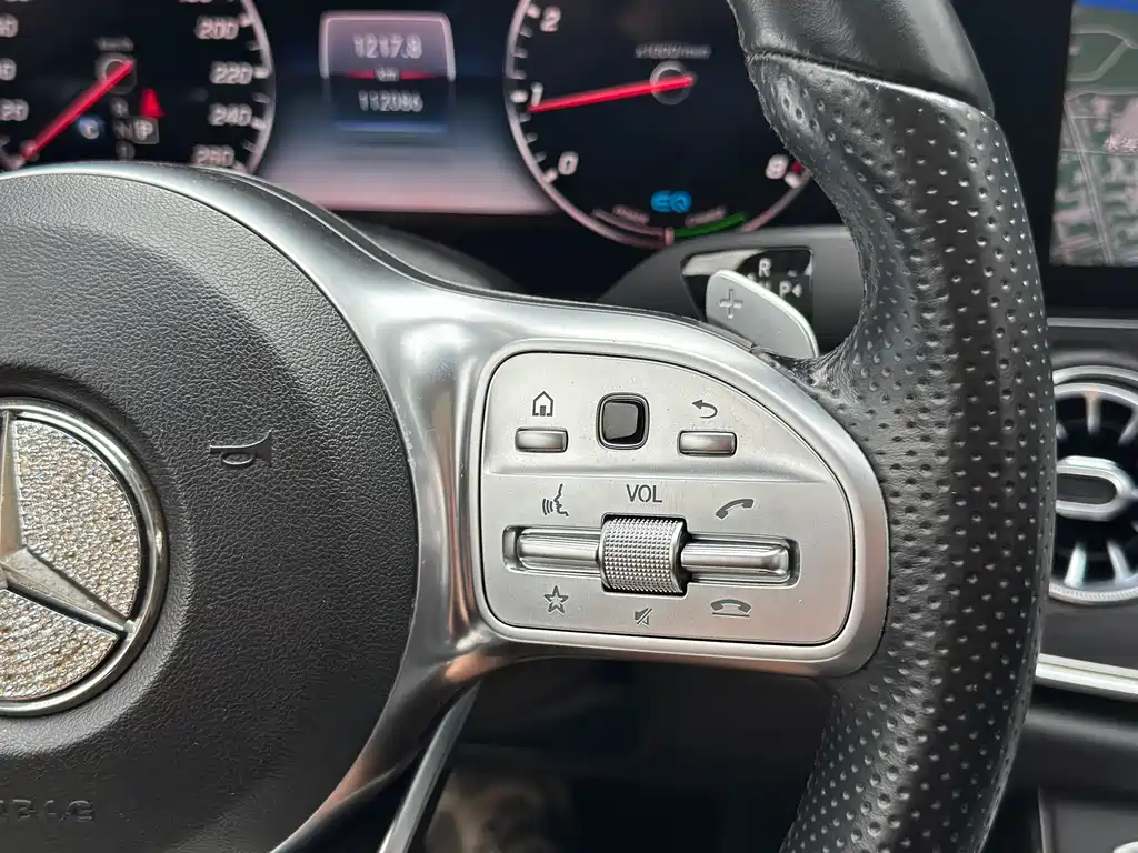 Mercedes-Benz E-Class 2020 — фото 15
