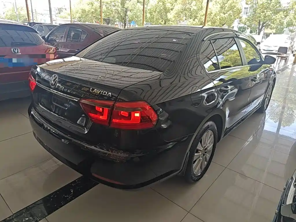 Volkswagen Lavida 2016