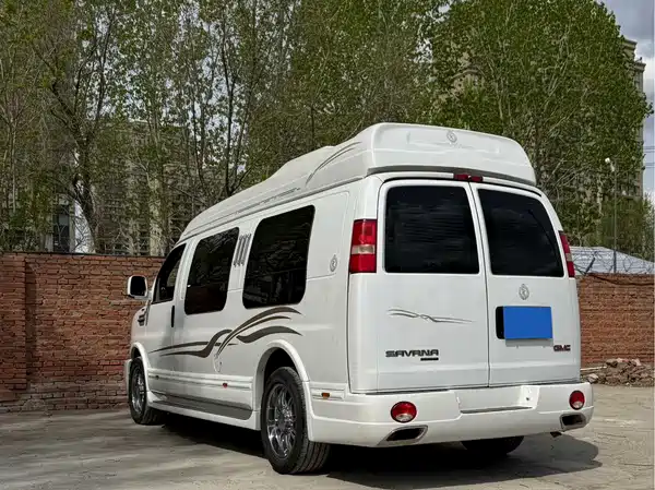 GMC SAVANA 2013