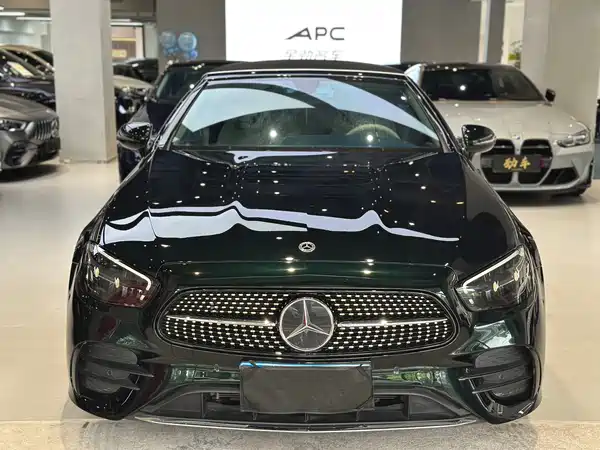 Mercedes-Benz E-Class 2022