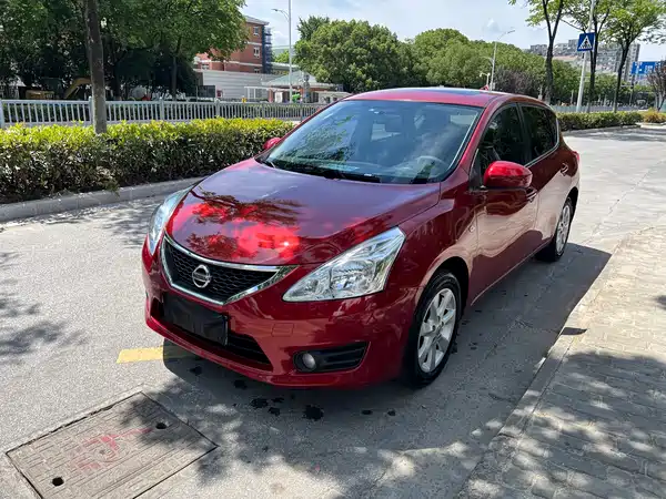 Nissan Tiida 2011