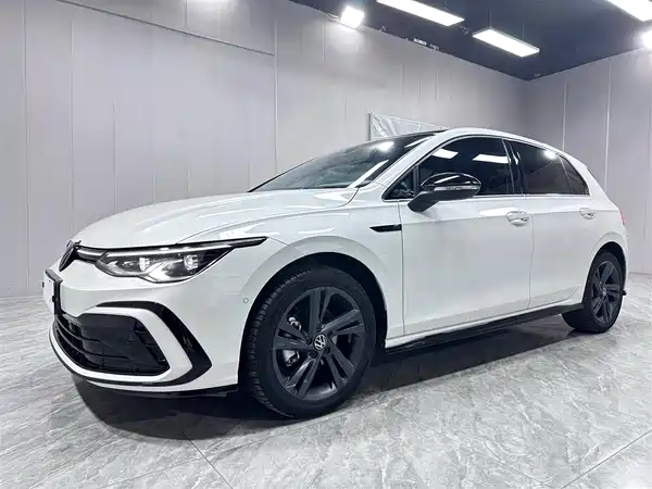 Volkswagen Golf 2022
