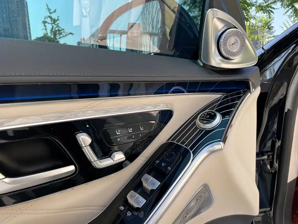Mercedes-Benz Maybach S-Class 2023 — фото 14