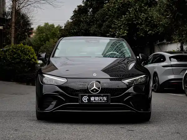 Mercedes-Benz EQE 2026