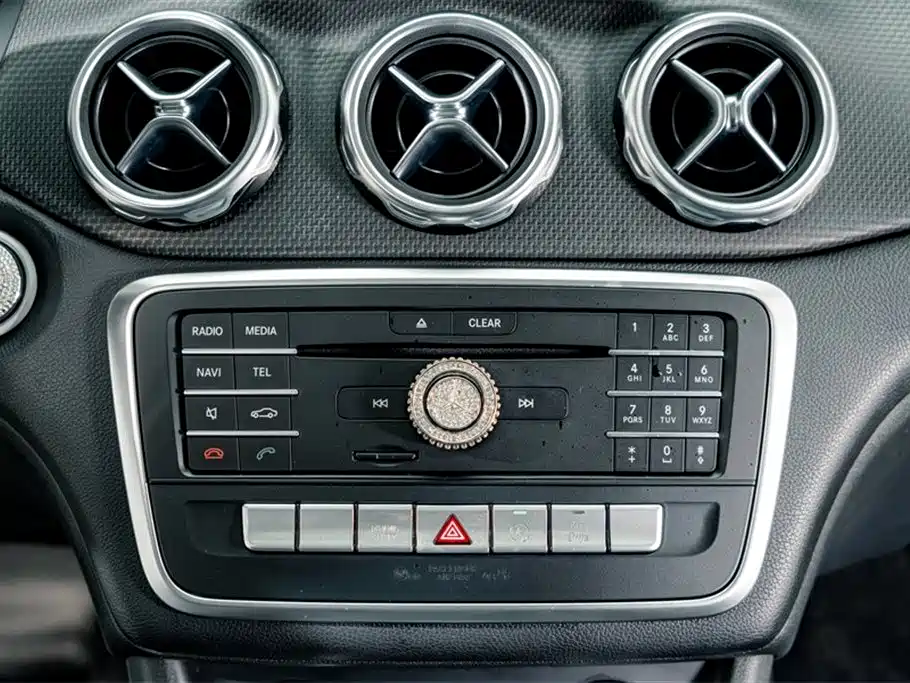 Mercedes-Benz GLA 2018 — фото 13