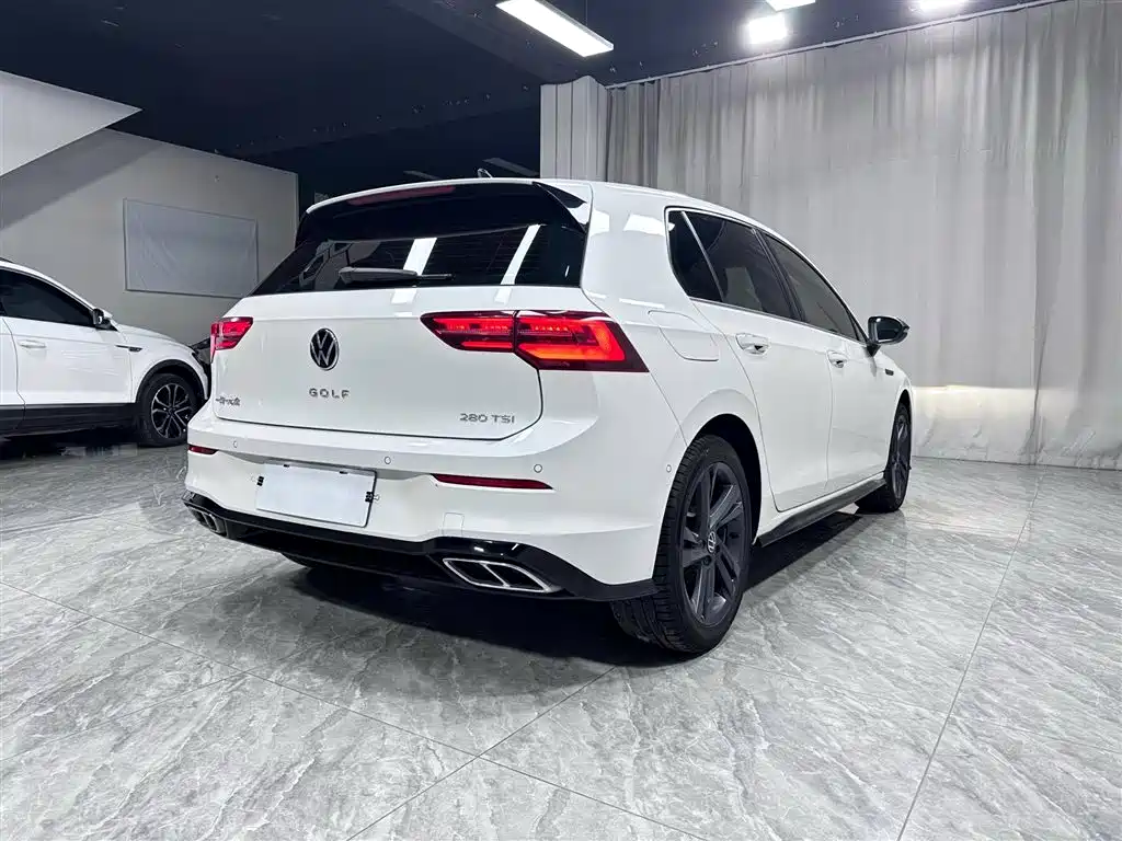 Volkswagen Golf 2022
