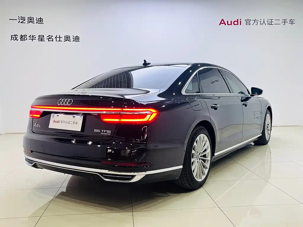 Audi A8 2018 — фото 5