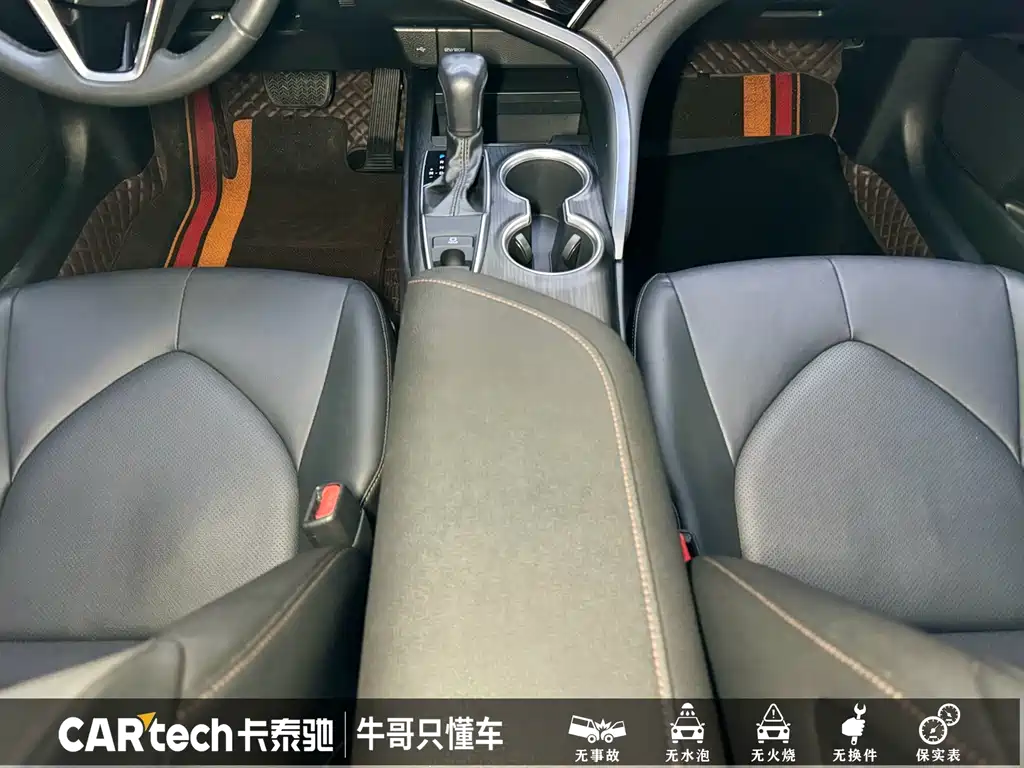 Toyota Camry 2022 — фото 13