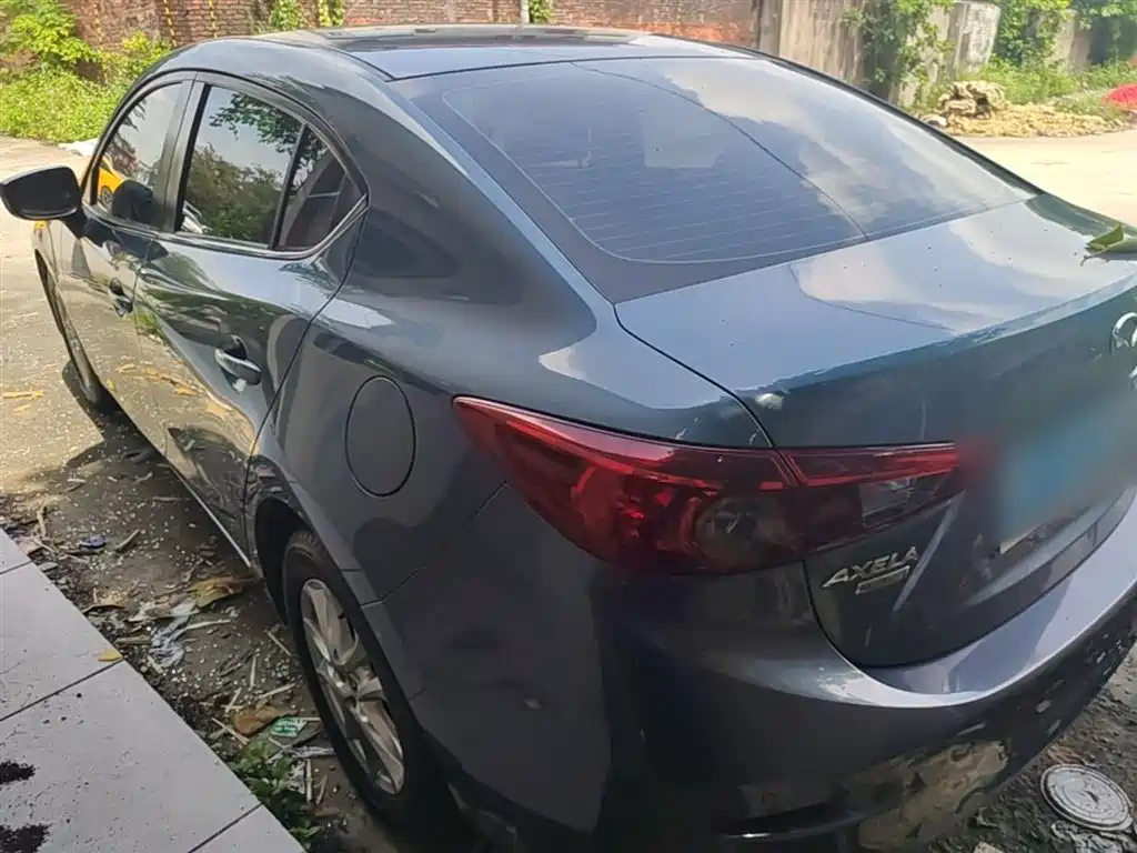 Mazda 3 Axela 2016 — фото 5