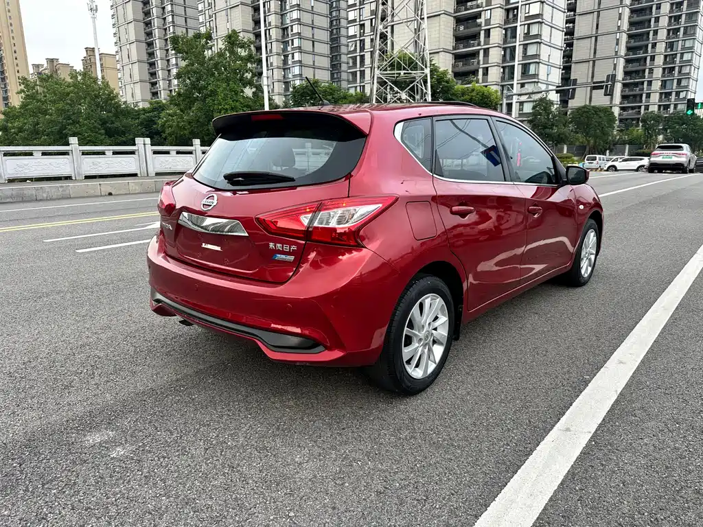 Nissan Tiida 2019 — фото 11