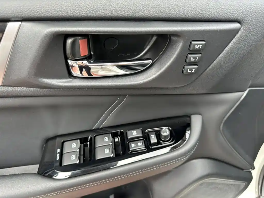 Subaru Legacy 2017 — фото 14