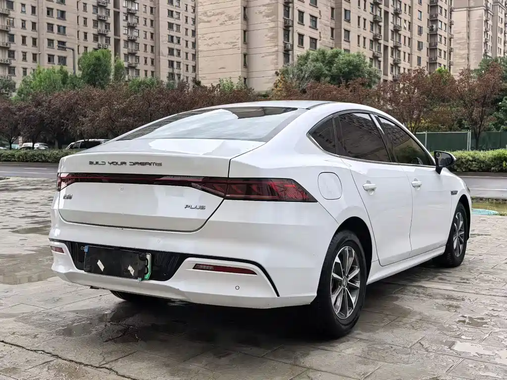 BYD Qin PLUS 2023 — фото 9