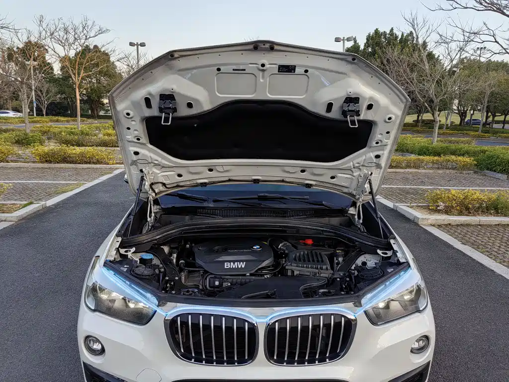 BMW X1 2017 — фото 11
