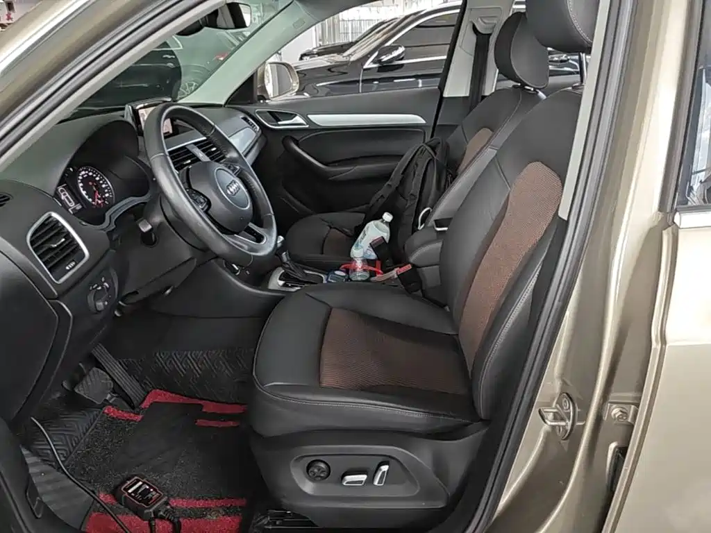 Audi Q3 2018 — фото 15