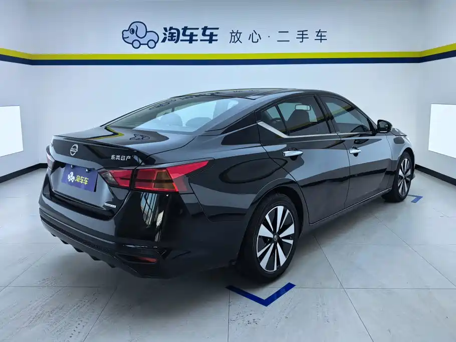 Nissan Teana 2020
