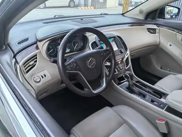 Buick LaCrosse 2013