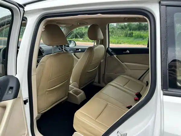 Volkswagen Tiguan 2015