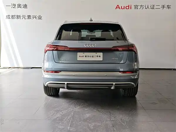 Audi e-tron 2023