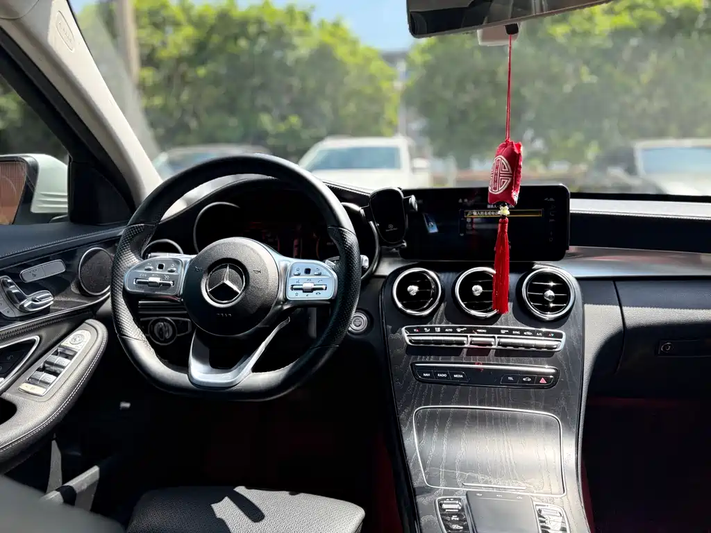 Mercedes-Benz C-Class 2020 — фото 13