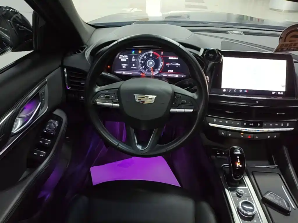 Cadillac CT5 2023 — фото 11