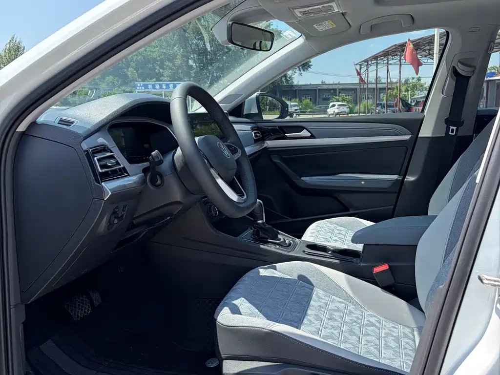 Volkswagen Lavida 2024