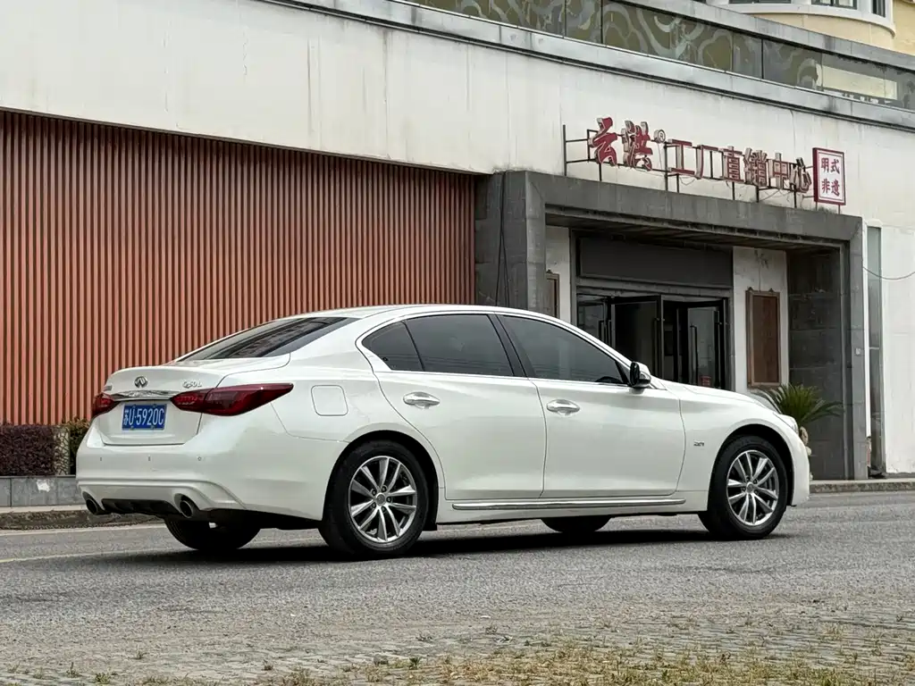 Infiniti Q50L 2023 — фото 8