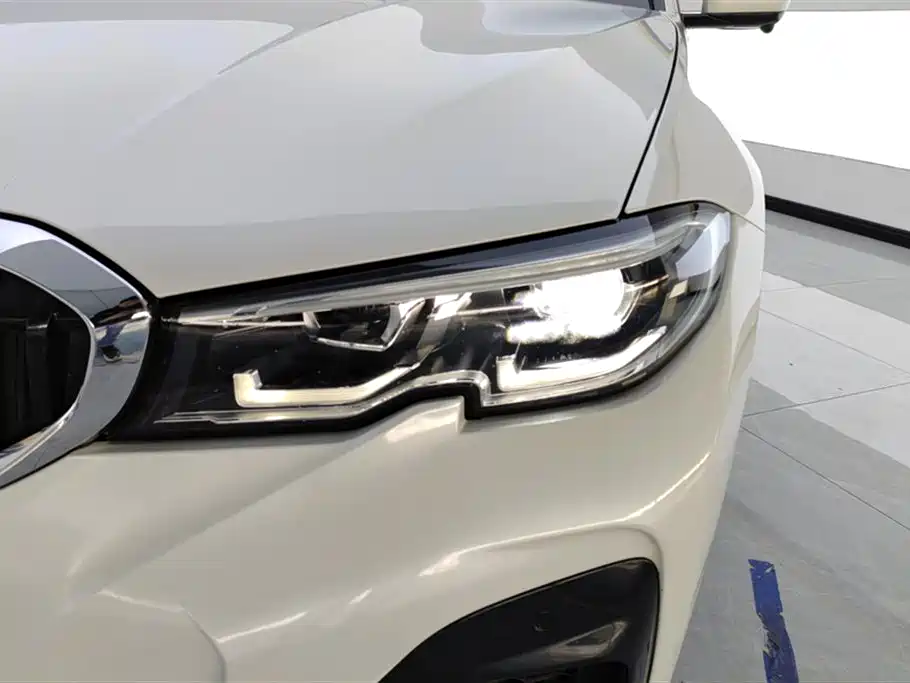 BMW 3 Series 2021 — фото 5