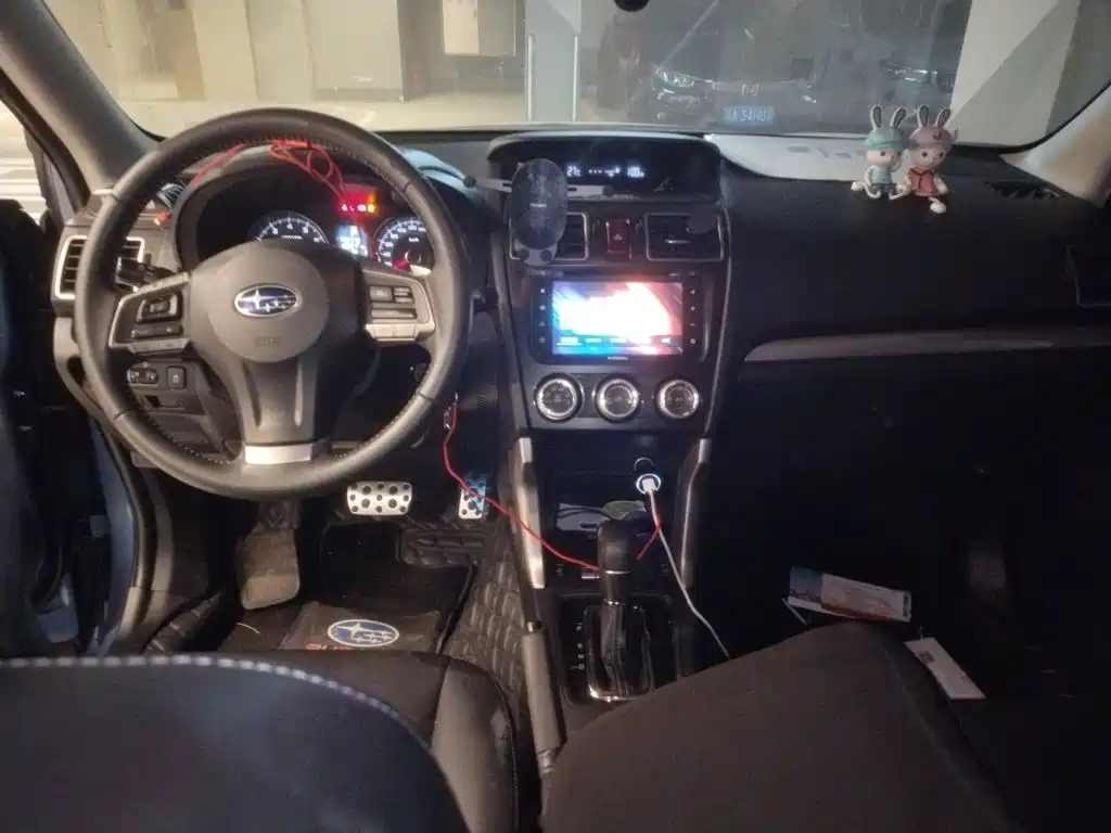 Subaru Forester 2015 — фото 10