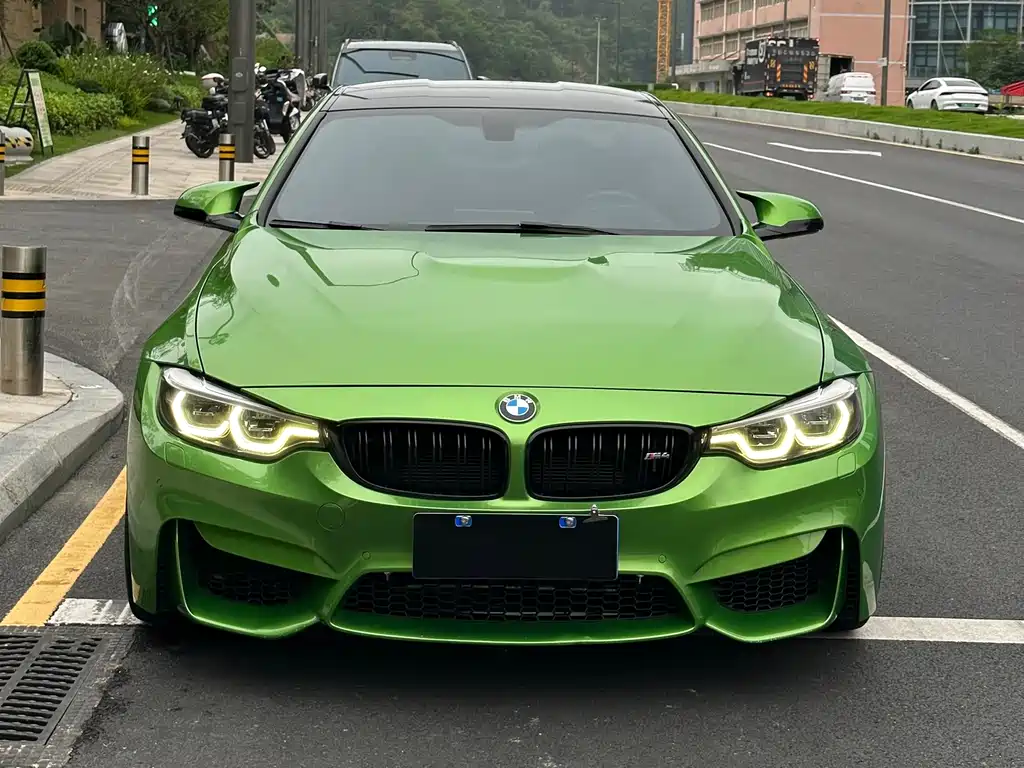 BMW M4 2018 — фото 13