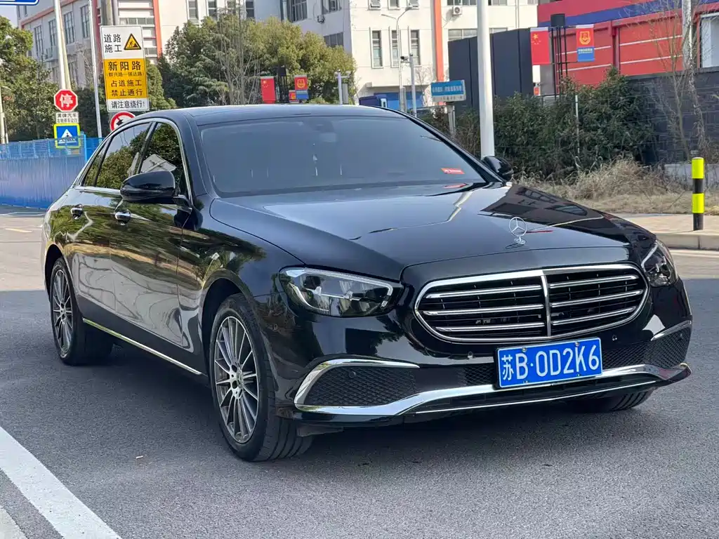 Mercedes-Benz E-Class 2023 — фото 3