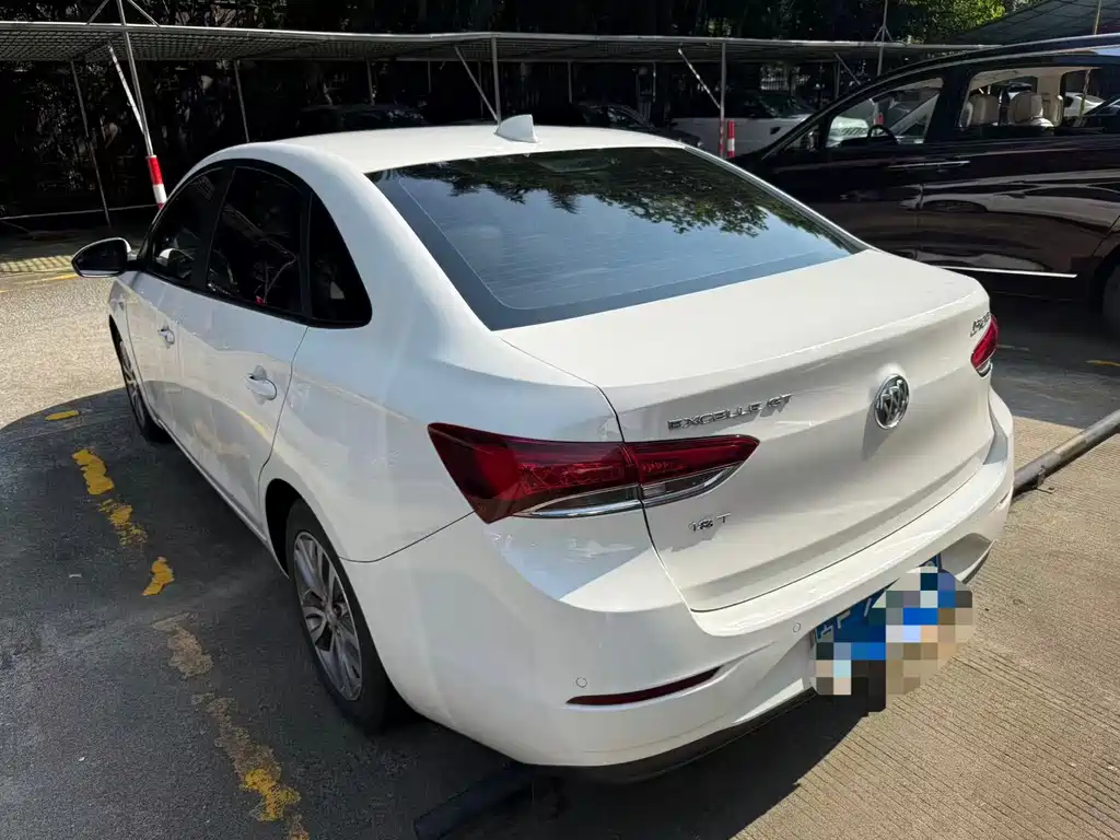Buick Excelle 2019 — фото 11