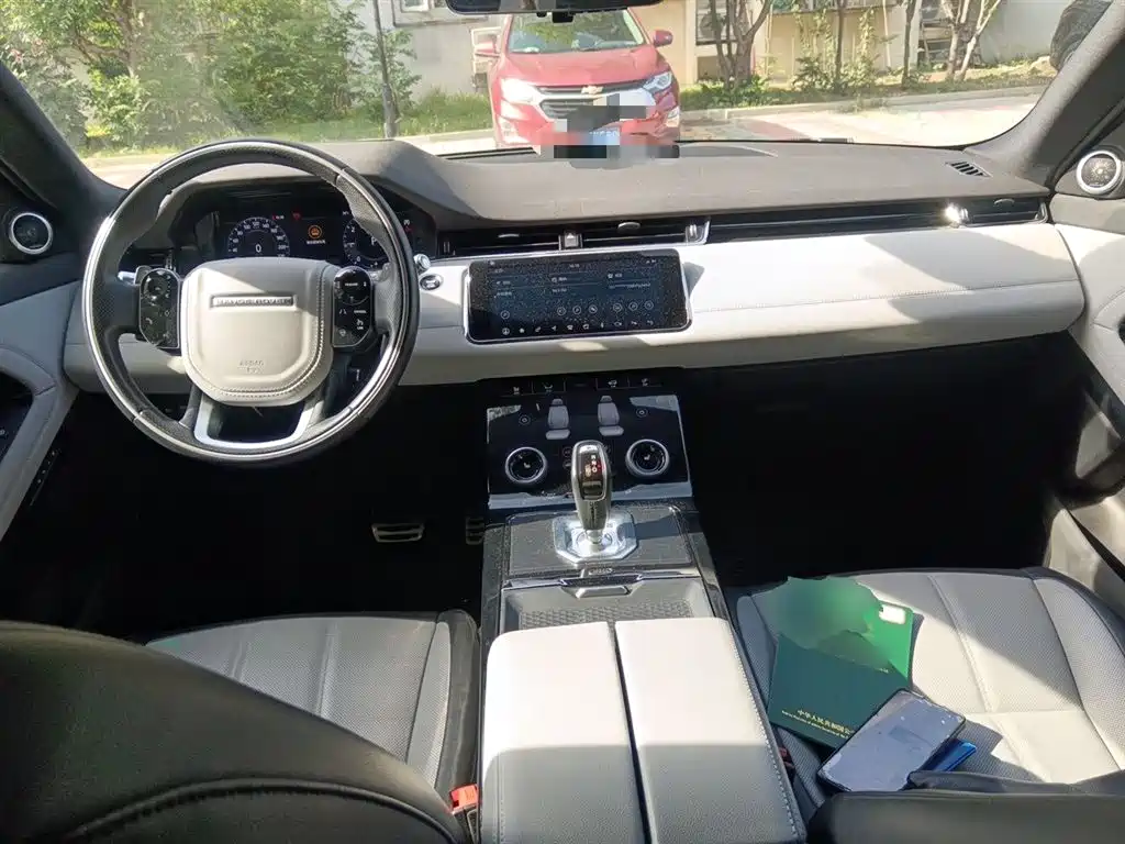Land Rover Evoque 2019 — фото 10