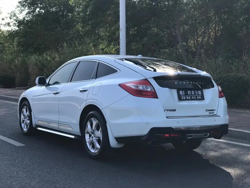 Honda Crosstour 2014 — фото 12
