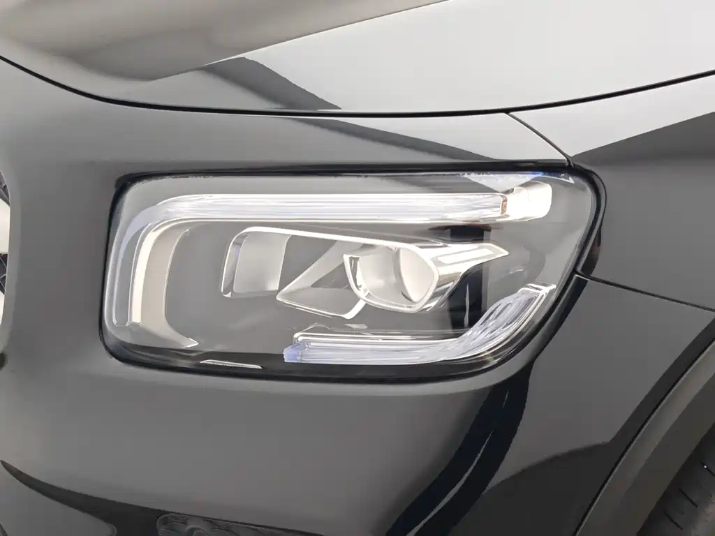 Mercedes-Benz GLB 2023 — фото 8
