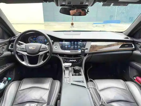 Cadillac CT6 2017
