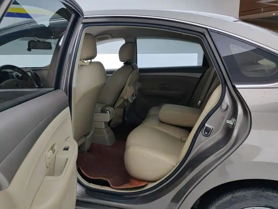 Nissan Sylphy 2019 — фото 11